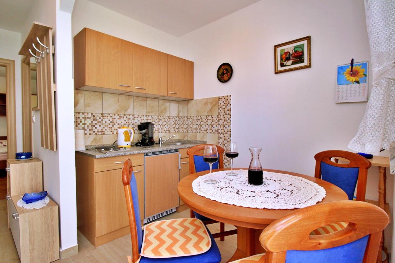 Apartments Zlatica Šilo Екстериор снимка