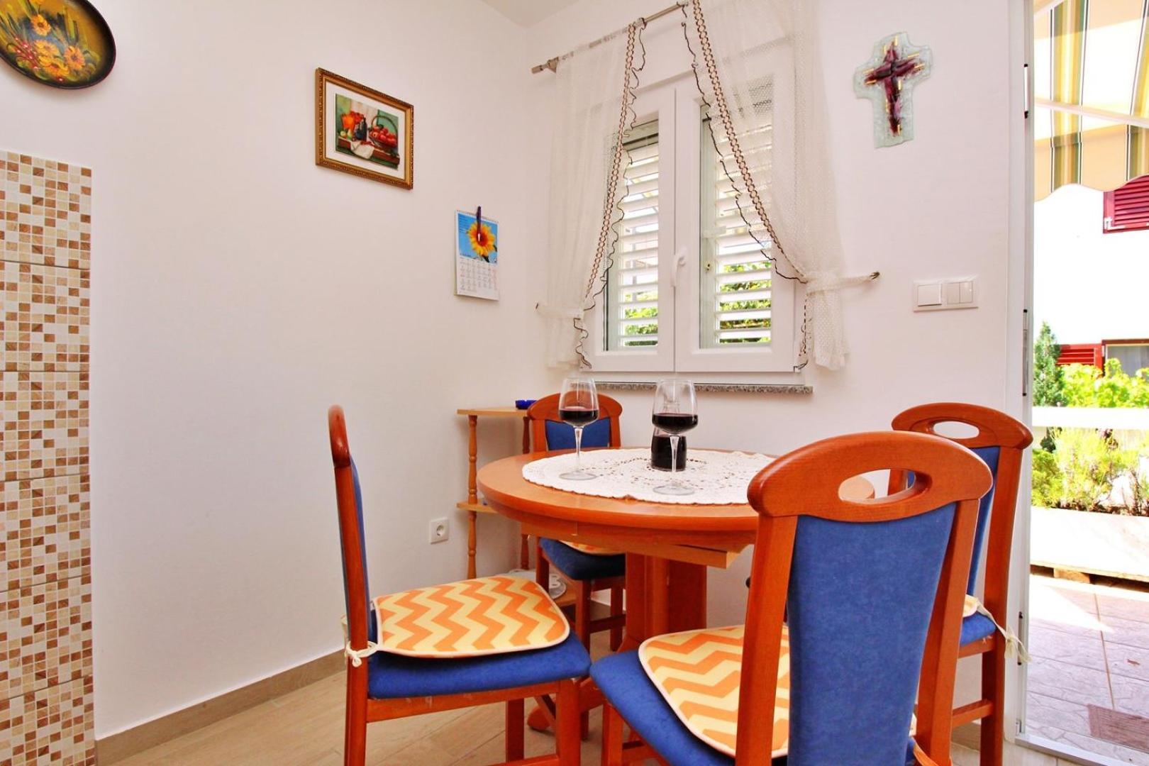 Apartments Zlatica Šilo Екстериор снимка